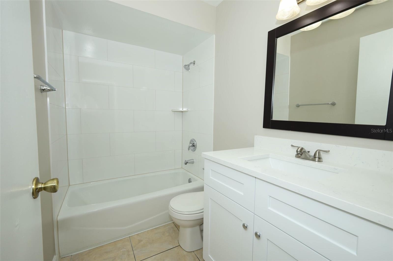 VILLAS/LK MARY - Residential Lease