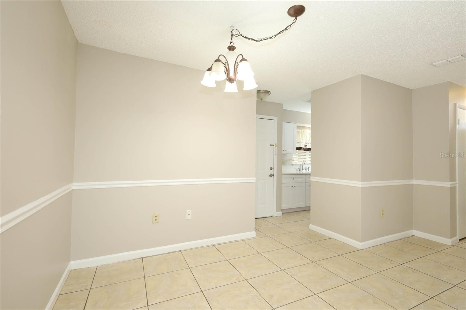 VILLAS/LK MARY - Residential Lease