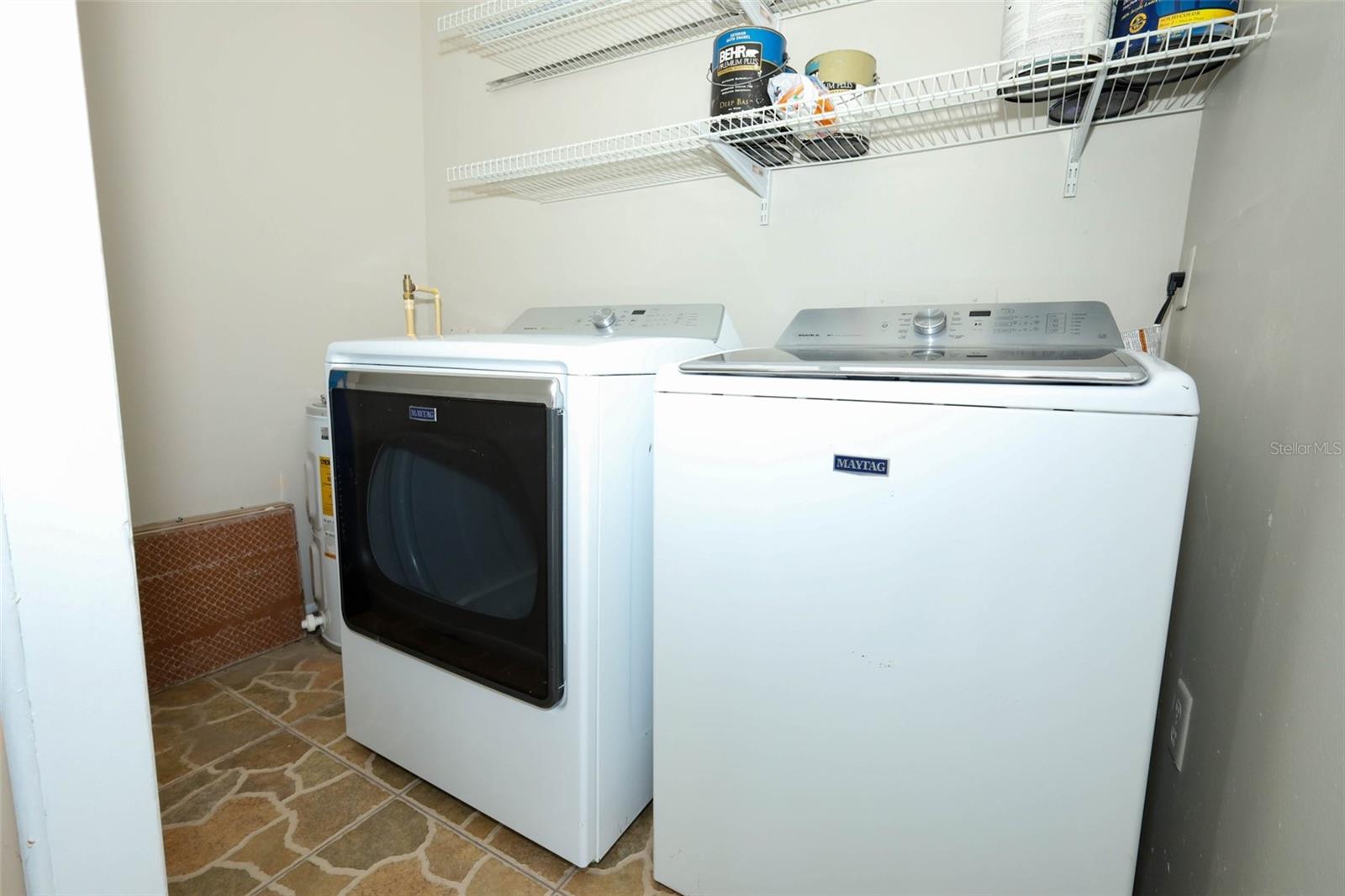 VILLAS/LK MARY - Residential Lease