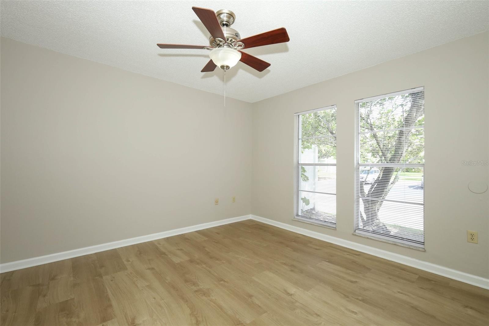 VILLAS/LK MARY - Residential Lease