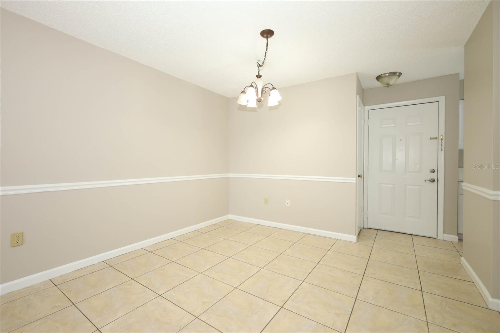 VILLAS/LK MARY - Residential Lease