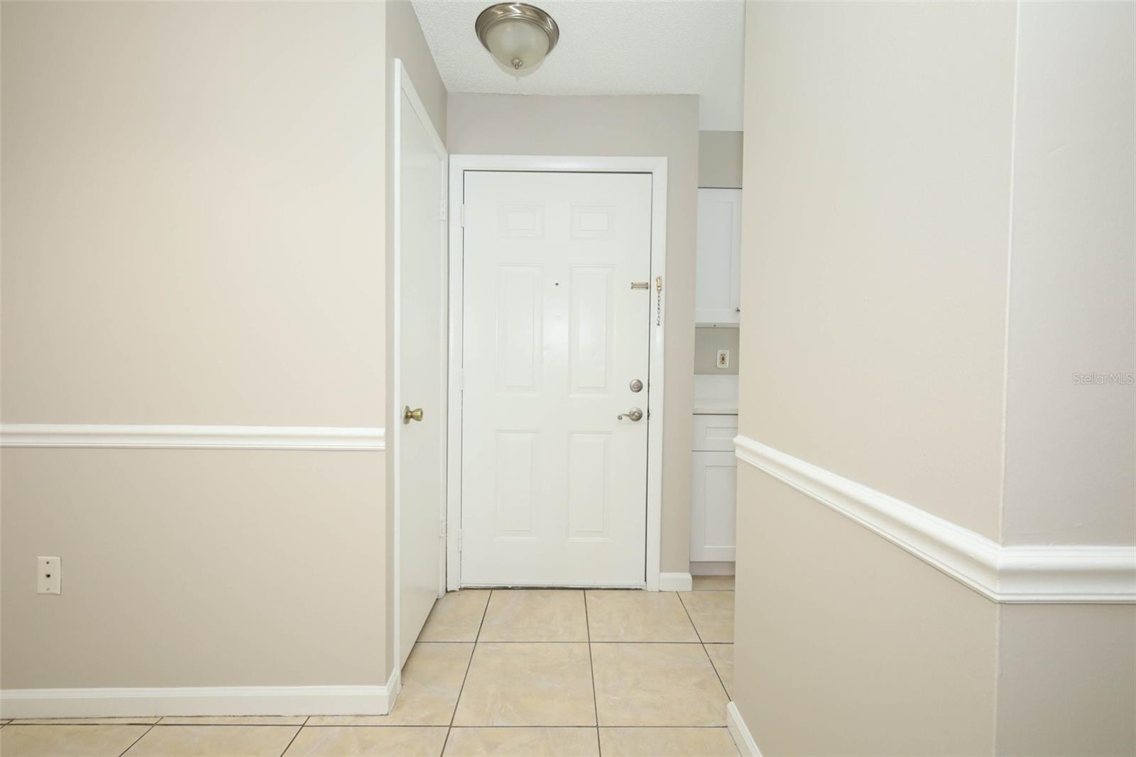 VILLAS/LK MARY - Residential Lease