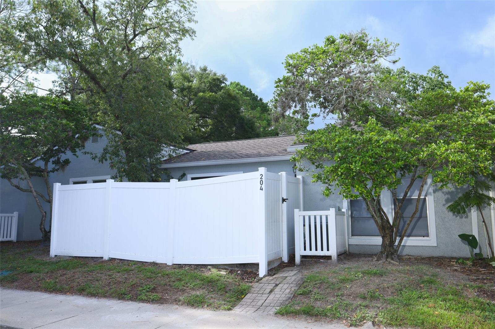 VILLAS/LK MARY - Residential Lease