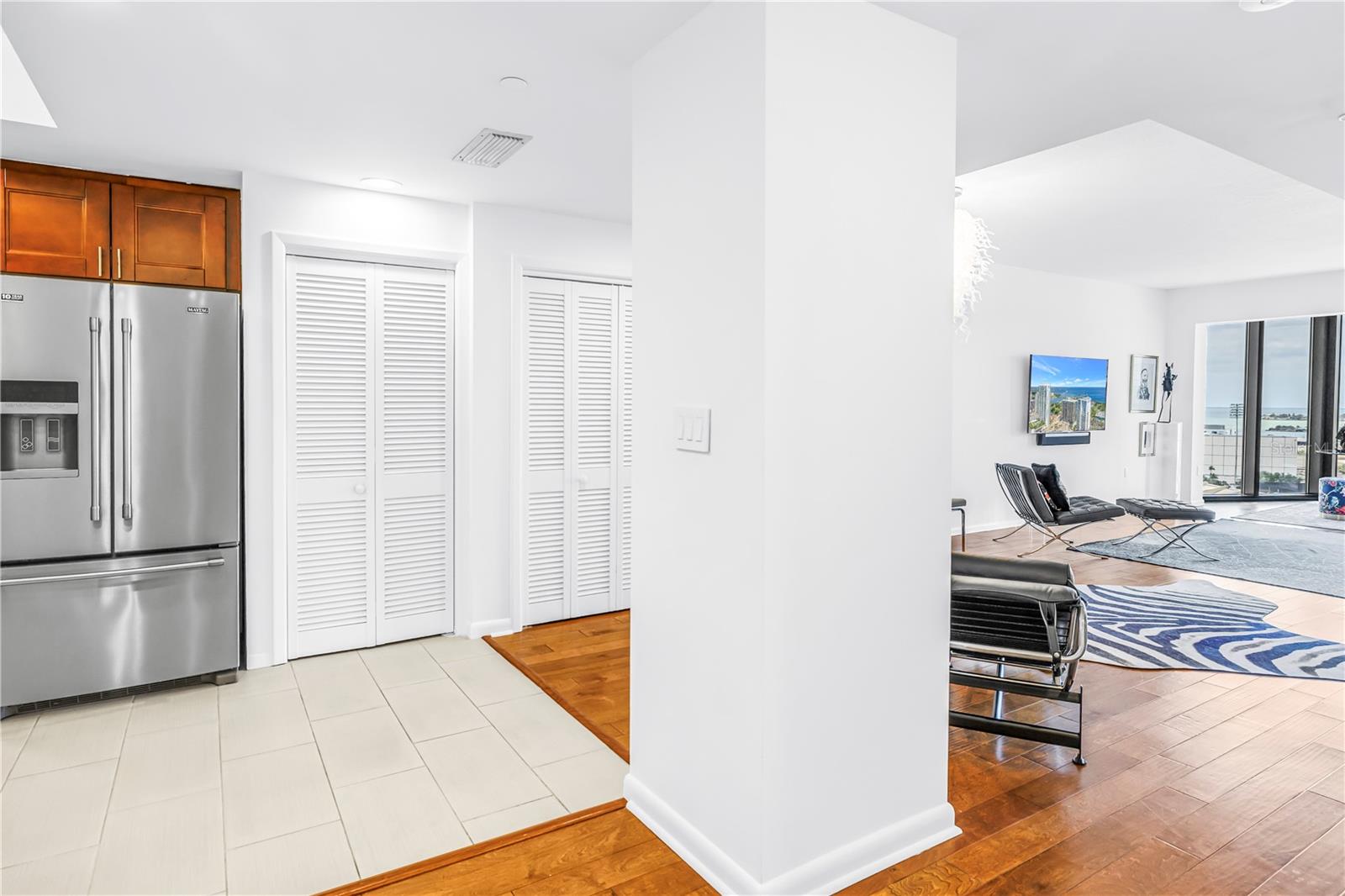 1 BEACH DRIVE SE 1207