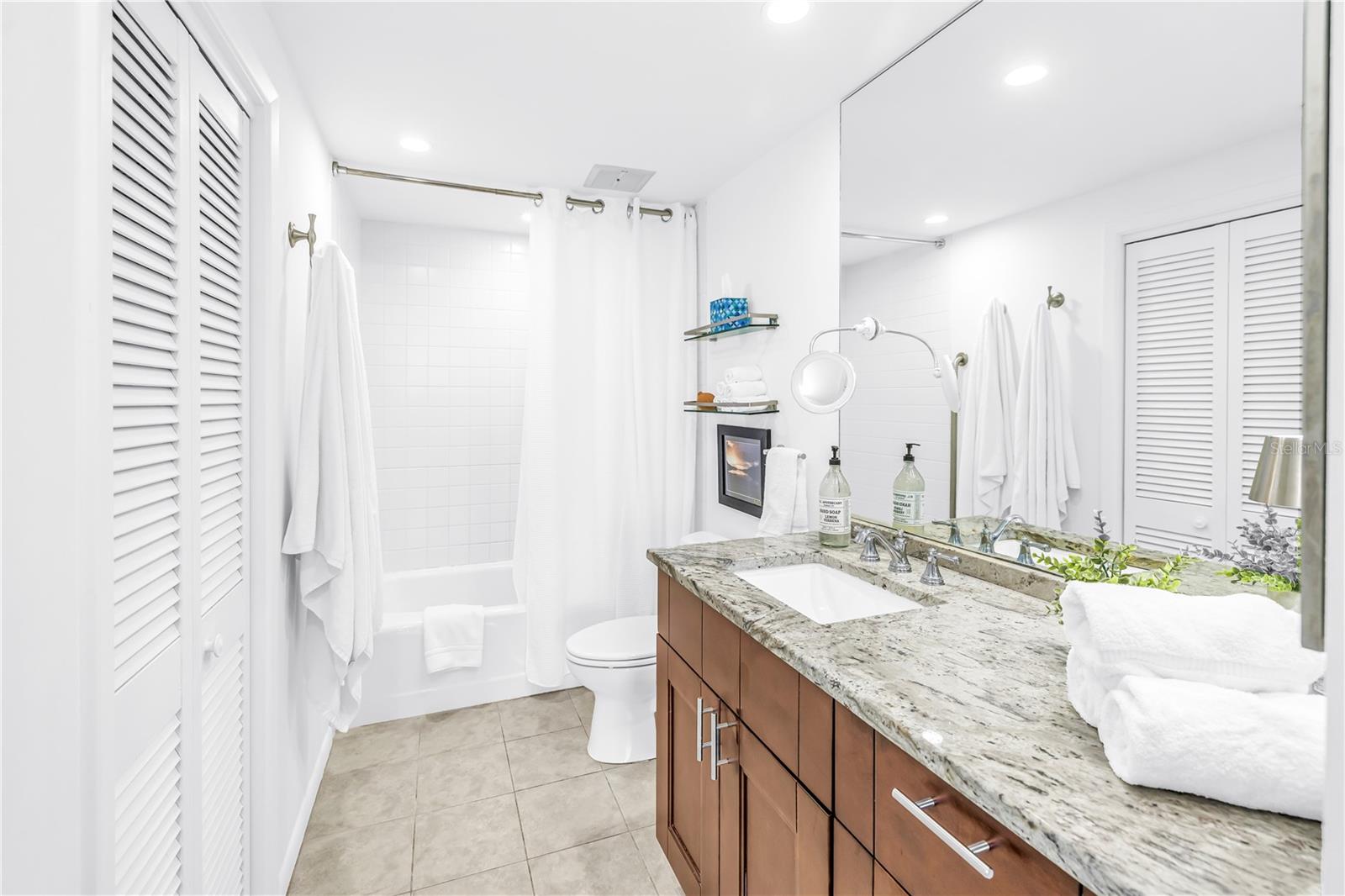 BAYFRONT TOWER CONDO - Residential