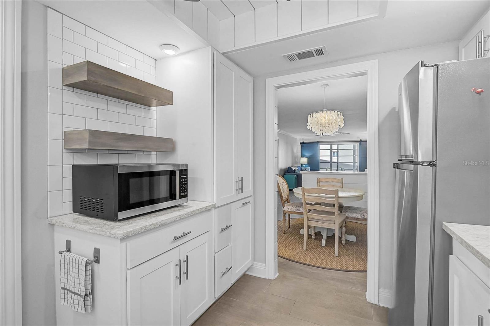 BAYSHORE ON THE LAKE APTS II SEC 2 - Residential