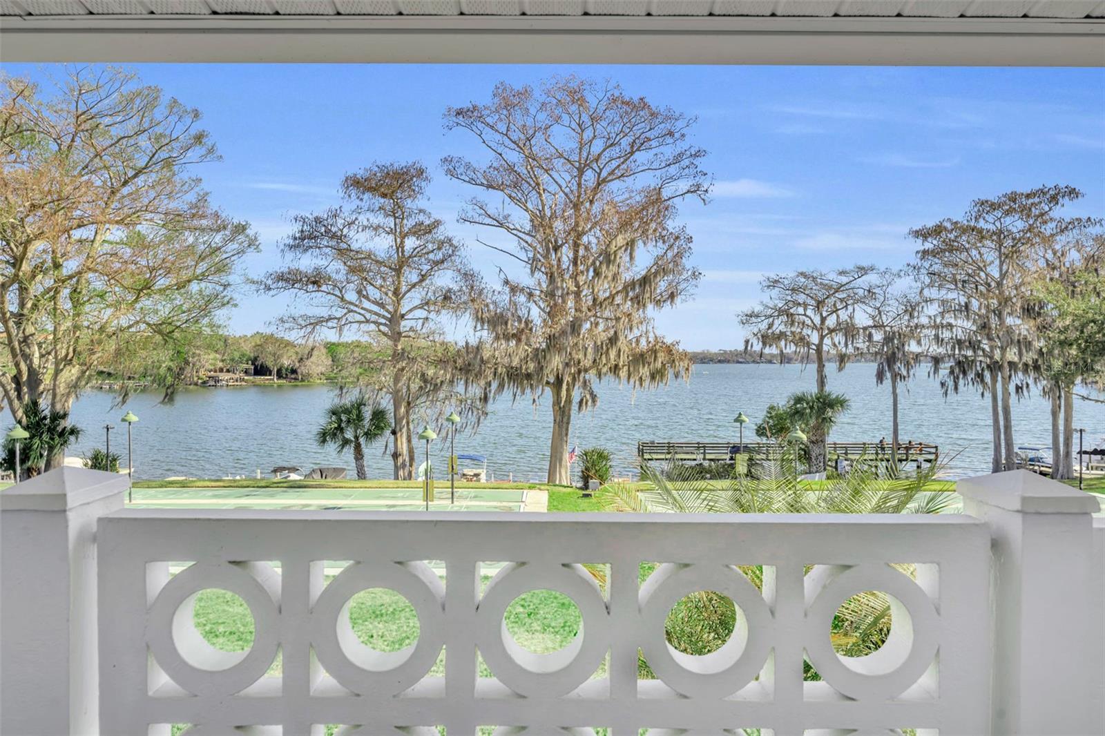 LAKE MAITLAND TERRACE APTS - Residential