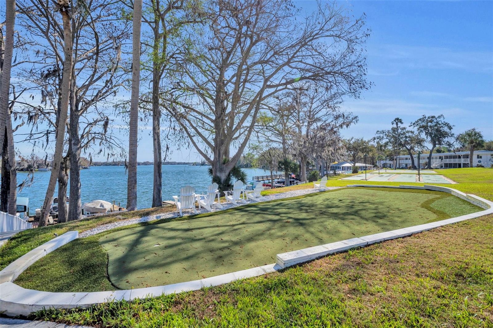 LAKE MAITLAND TERRACE APTS - Residential