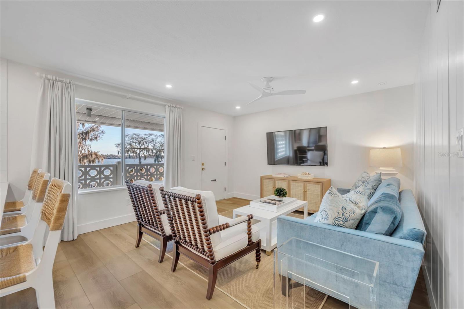 LAKE MAITLAND TERRACE APTS - Residential