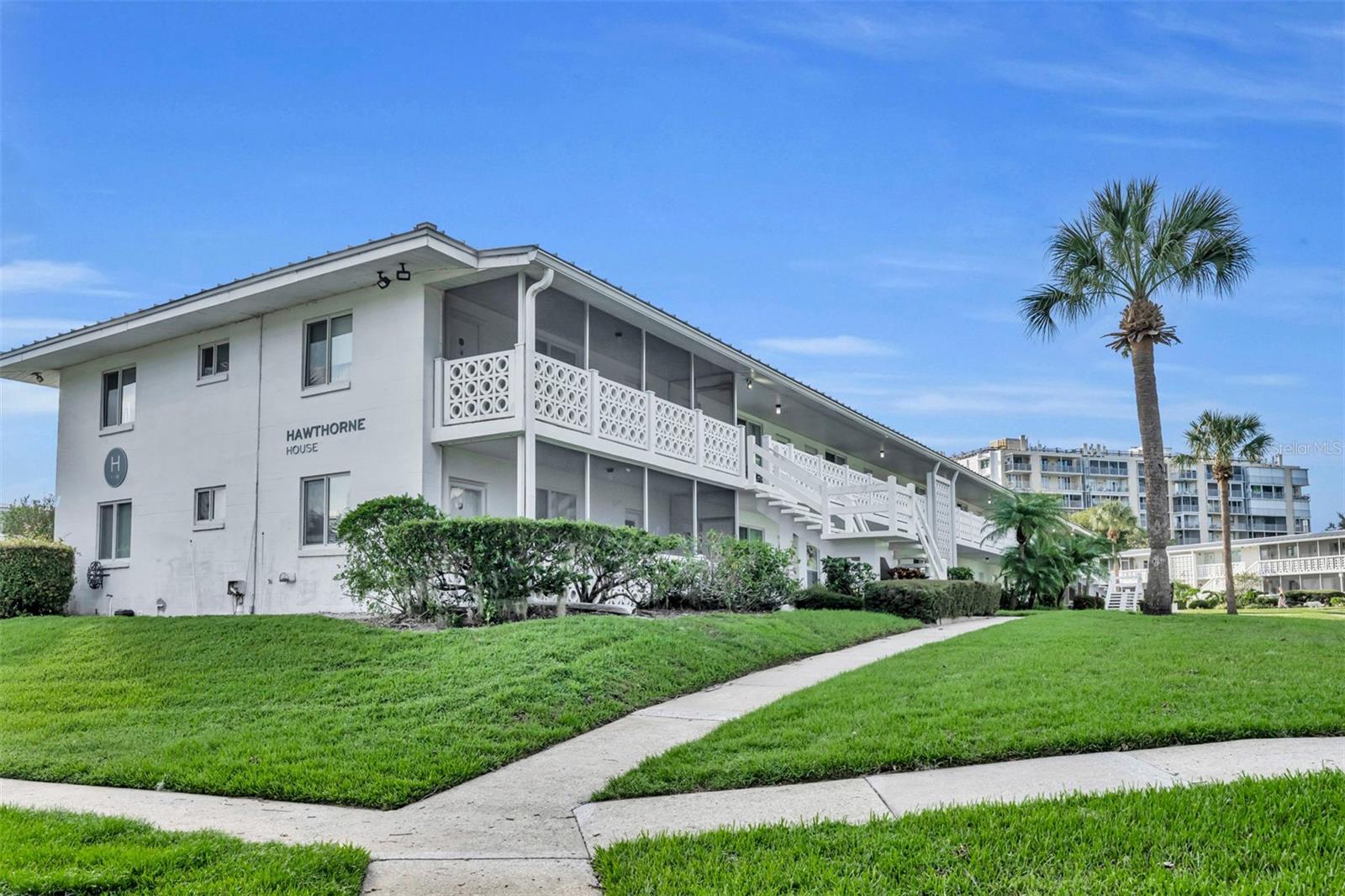 LAKE MAITLAND TERRACE APTS - Residential