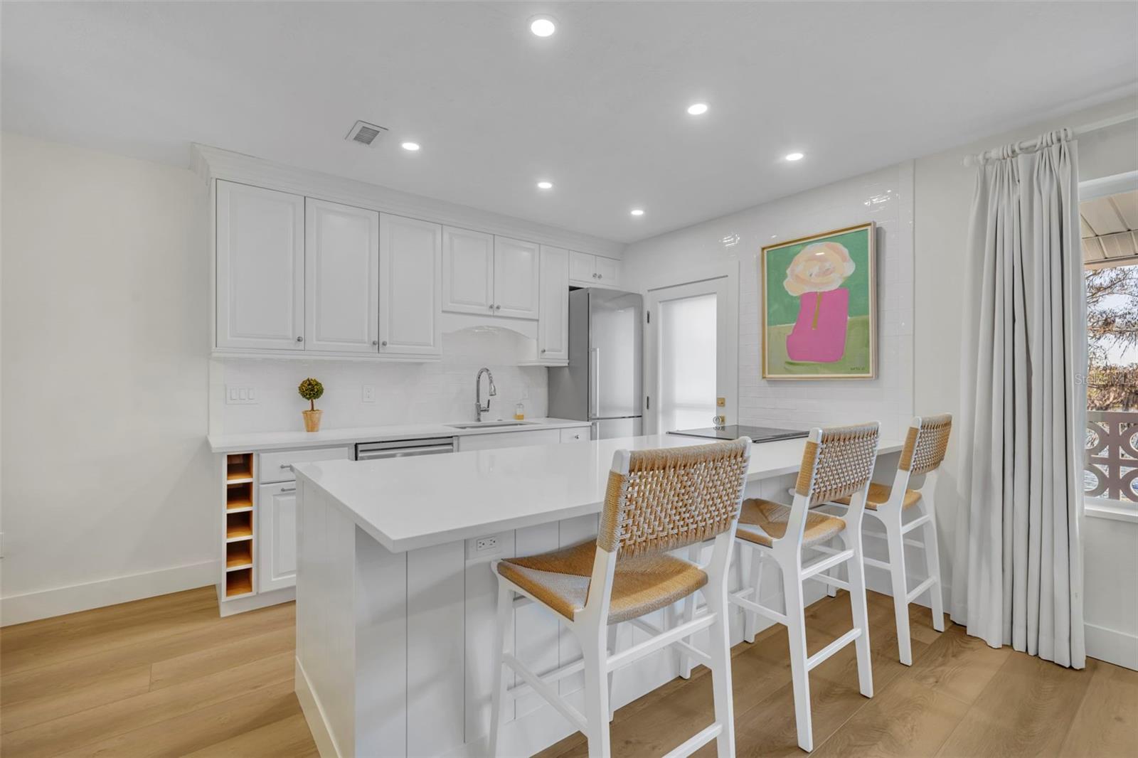 LAKE MAITLAND TERRACE APTS - Residential