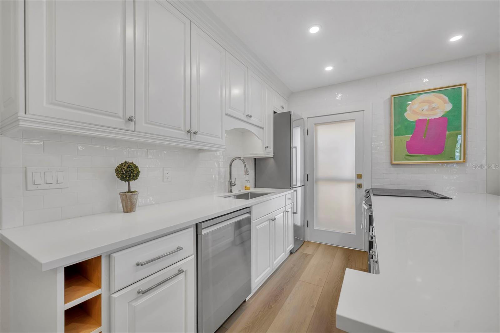 LAKE MAITLAND TERRACE APTS - Residential