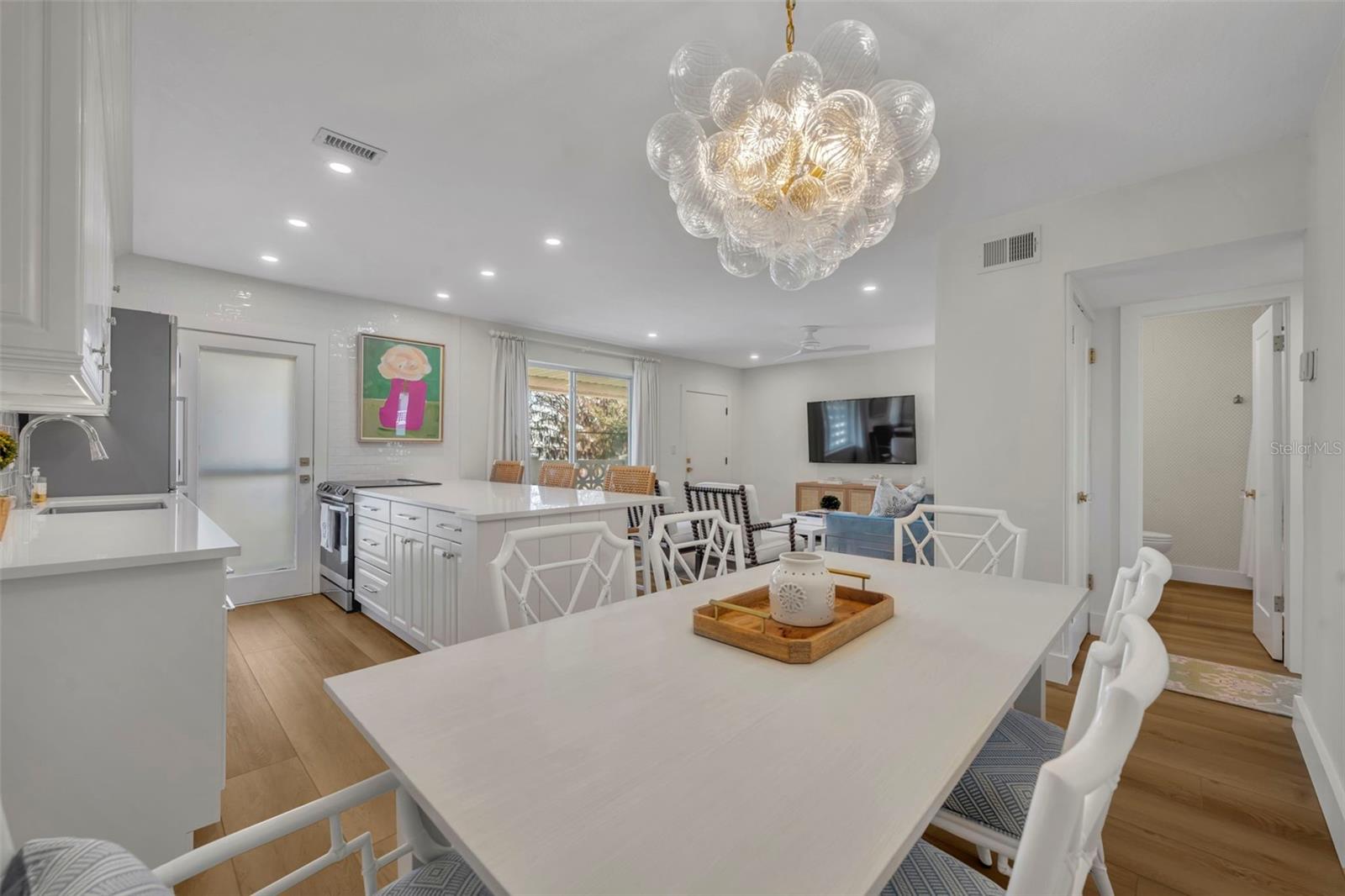 LAKE MAITLAND TERRACE APTS - Residential