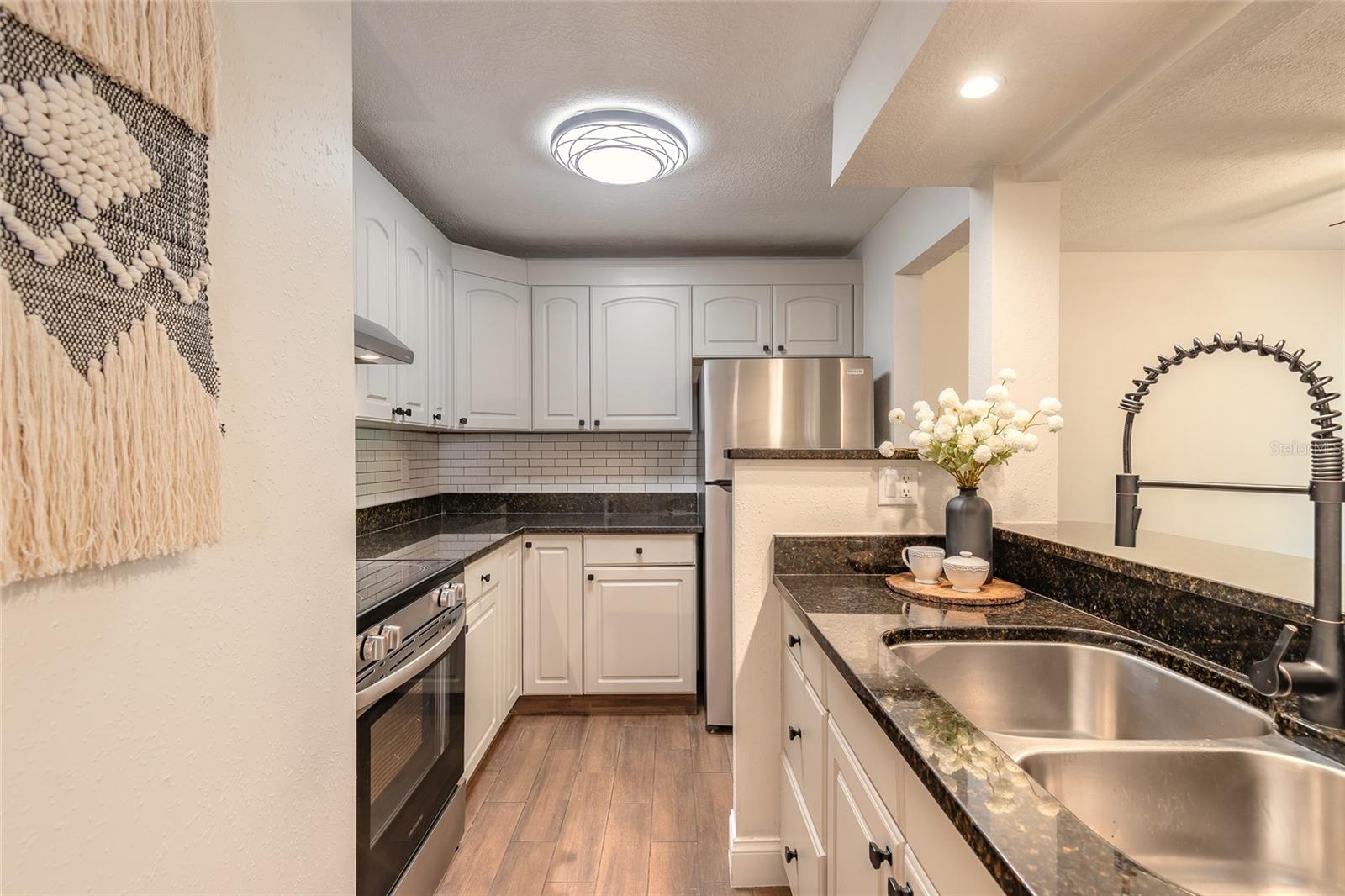 EDGEWATER CONDO APTS - Residential