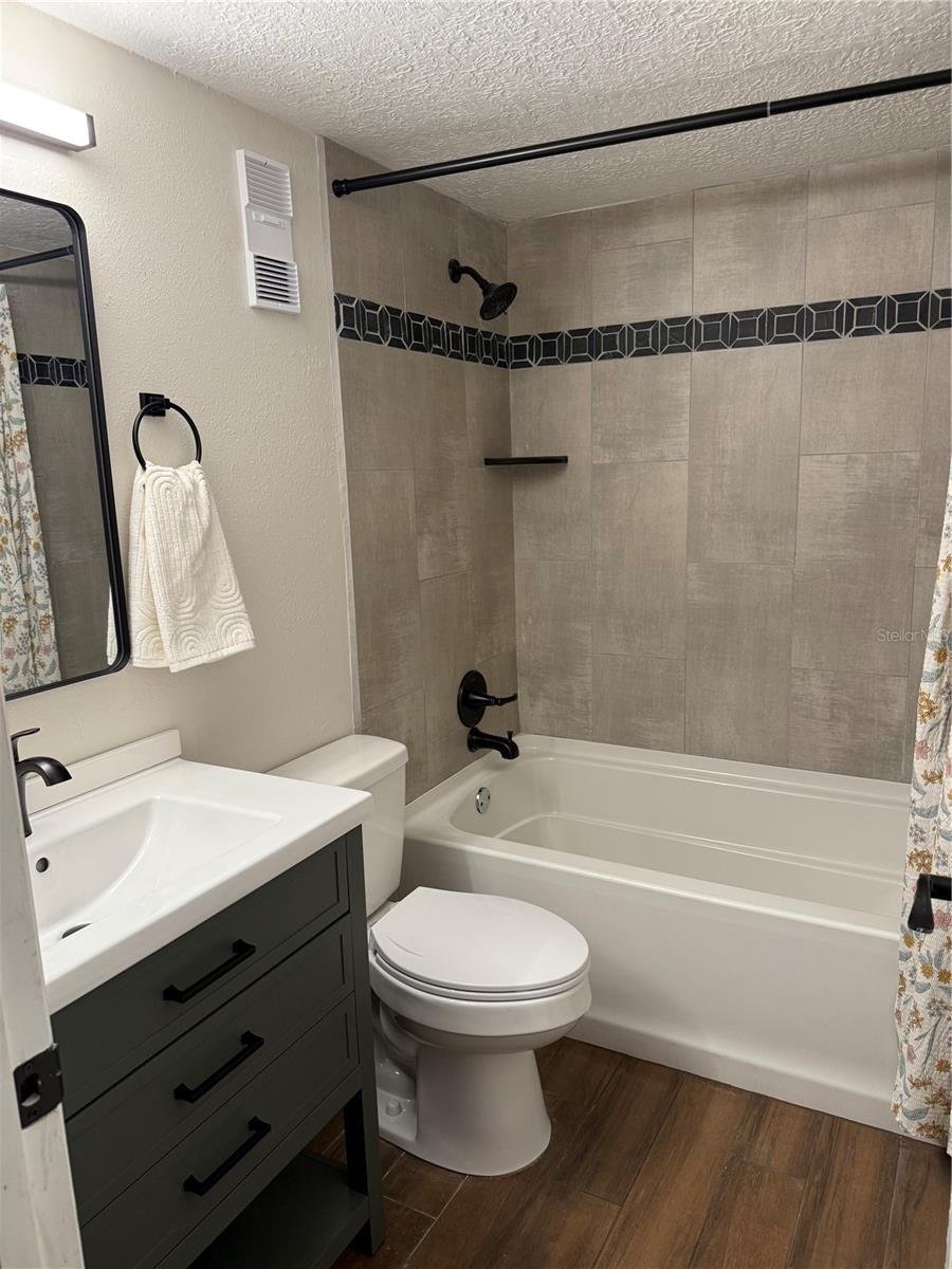 EDGEWATER CONDO APTS - Residential