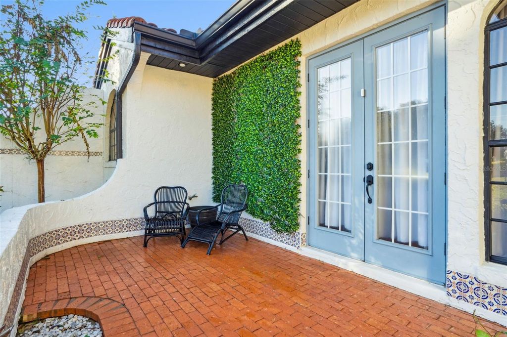 Photo of 2828 Ingeborg Court, Windermere, FL 34786 (MLS # O6354903)