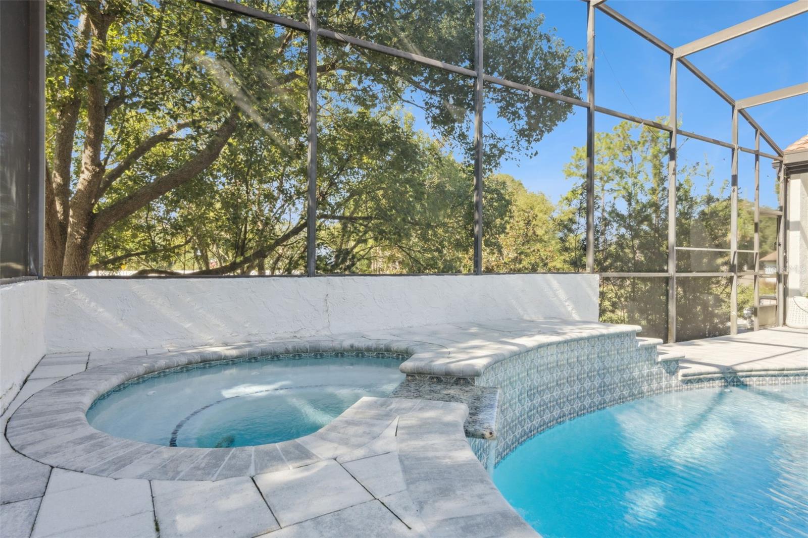 LES TERRACES - Residential