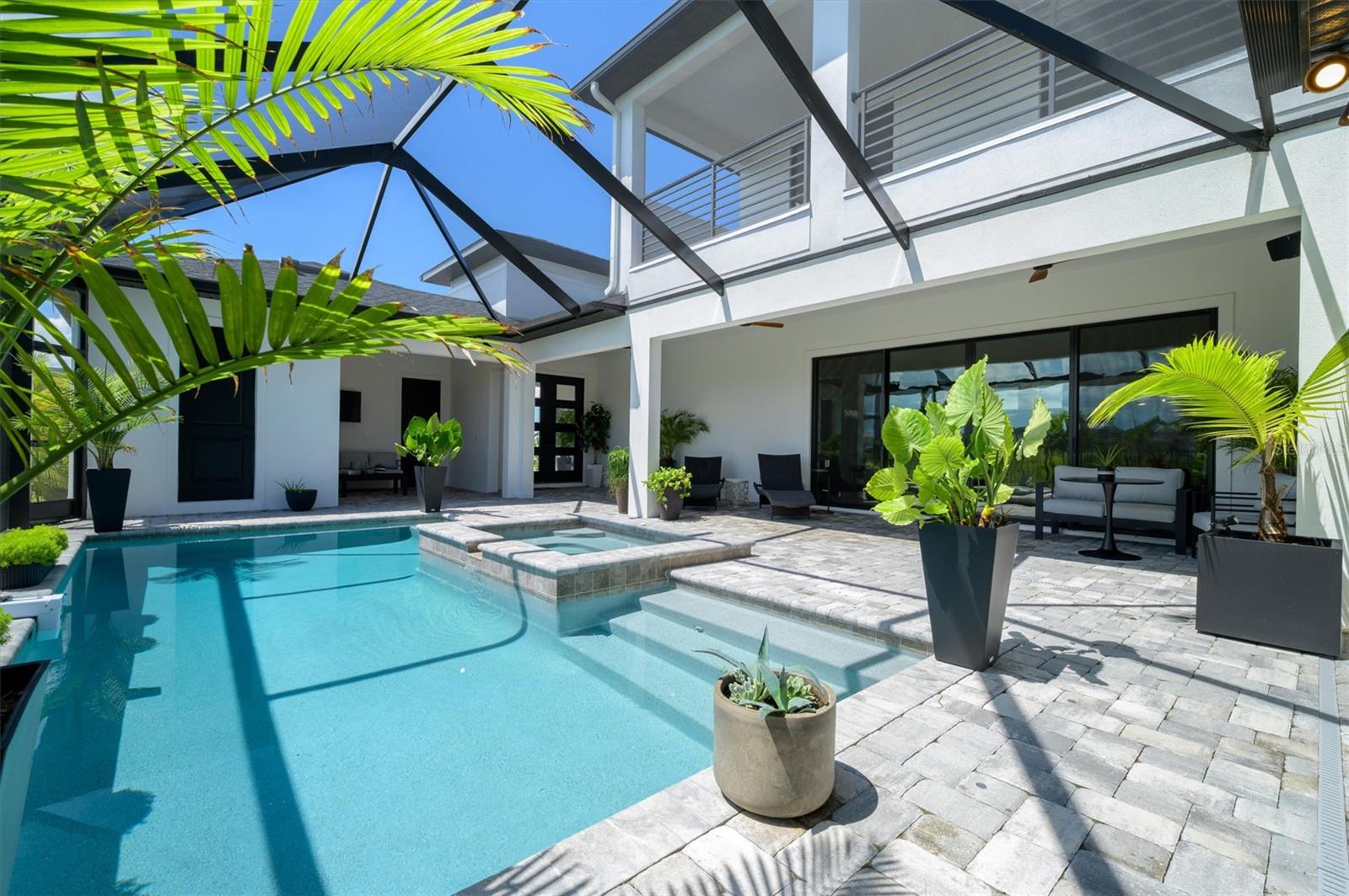 MIRADA - Residential