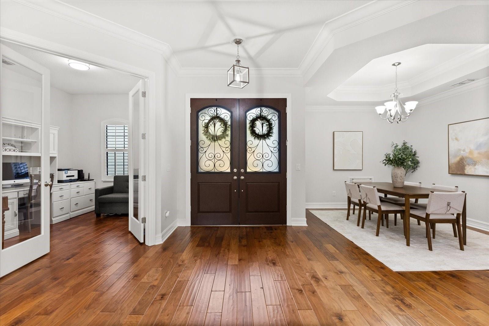 1261 BELLA VISTA CIRCLE