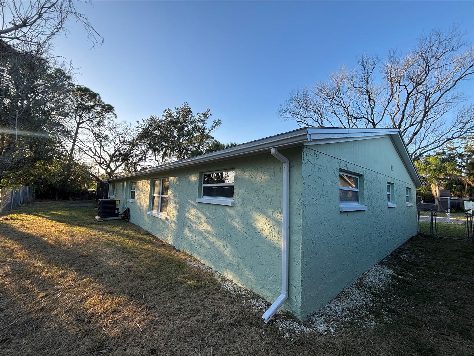 JERIVERNE PLAZA - Residential