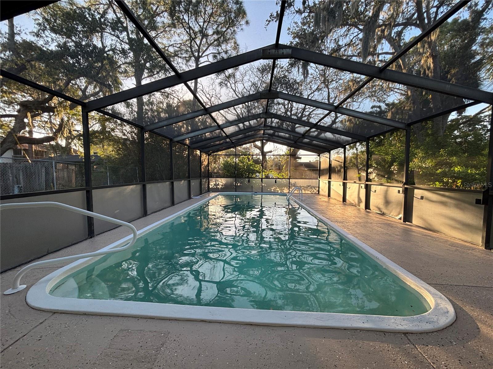 JERIVERNE PLAZA - Residential