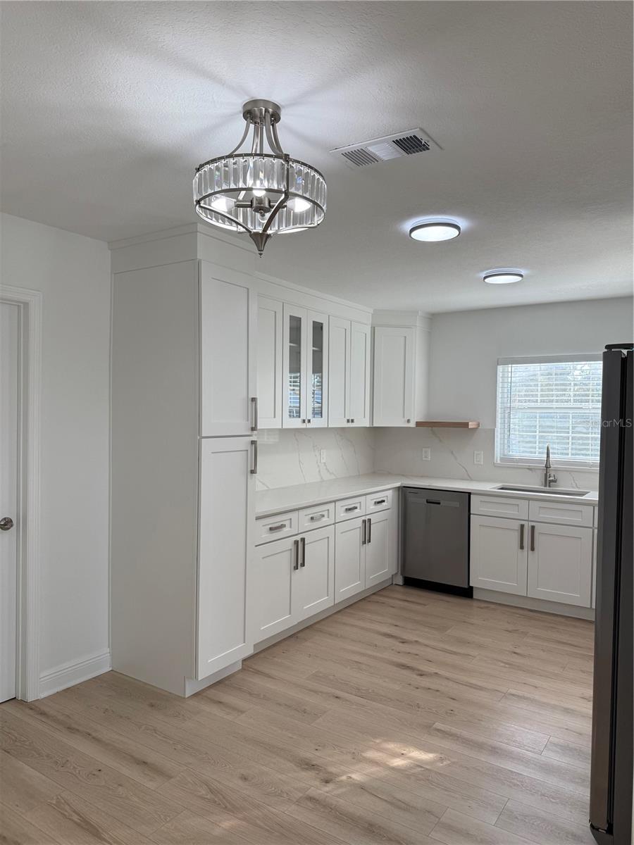 DREWS JOHN H SUB BLKS 1 TO 10 - Residential Lease