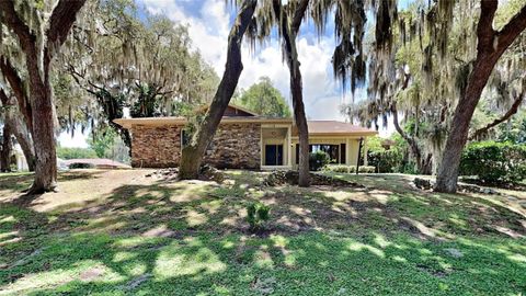 A home in EUSTIS