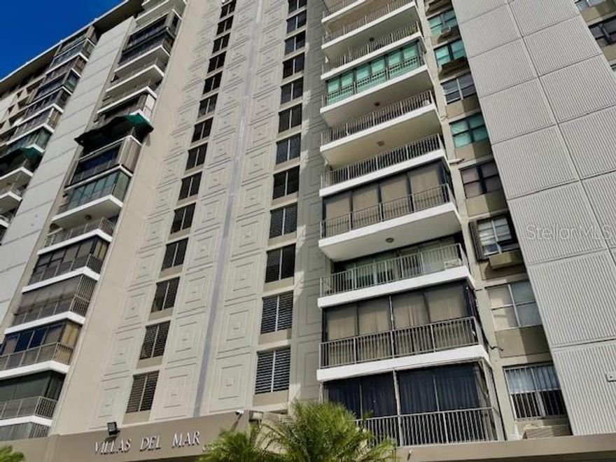 Excellent building and  location. Very spacious 1 bedroom , one bathroom apartment. Balcony with beautiful City and Lagoon view. Apartment in Very nice condition.  It is includes , ceramic tiles,  remodeled  bathroom,  windows and sliding doors. Also has new ac units, washer and dryer . The building is in the process to  connect the new full generator. Includes pool, 24 hours security, gym, clubhouse, beautiful park and gazebos and one assigned parking space.  Direct access to one of the best Puerto Rico's beaches ( Isla Verde ) Must see!!