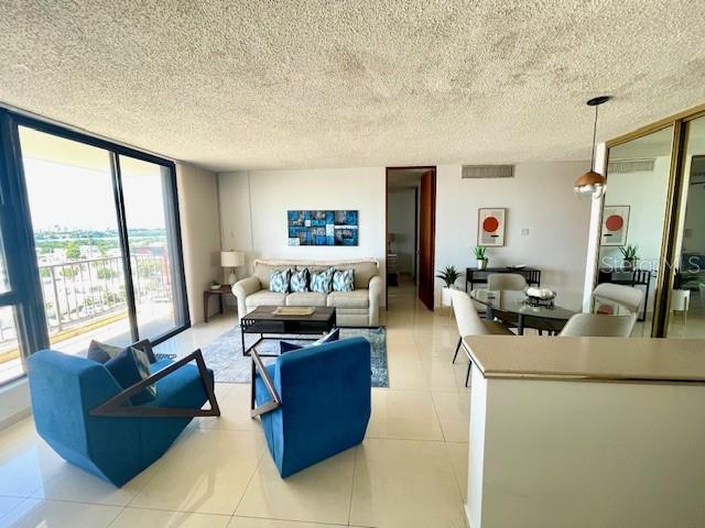 VILLAS DEL MAR ISLA VERDE - Residential