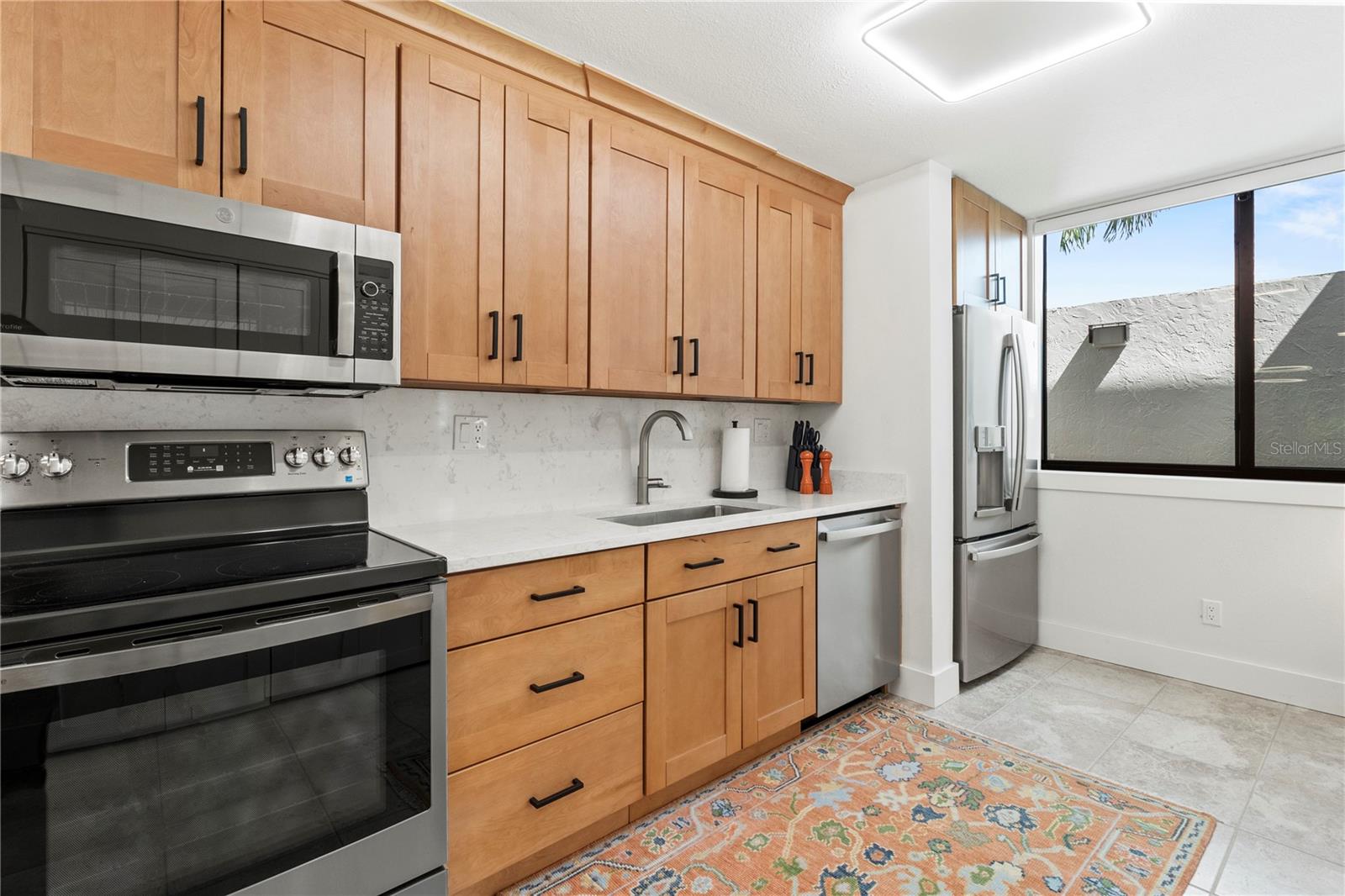 BAYPORT BCH & TEN PH E - Residential Lease