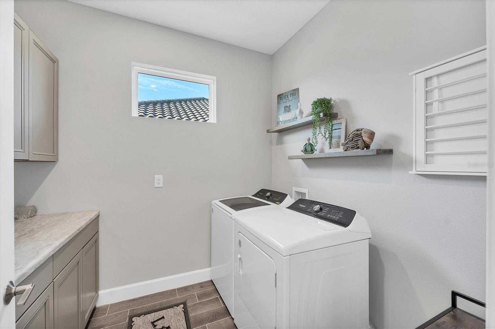 AZARIO ESPLANADE PH III SUBPH D - Residential