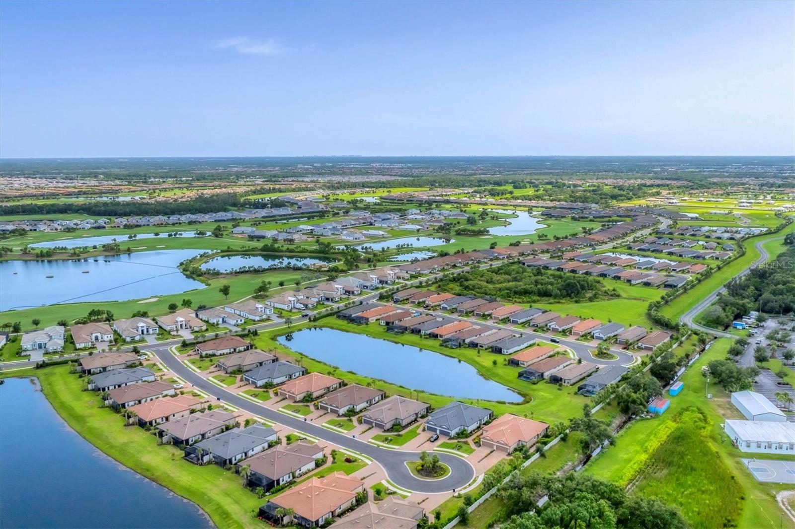 AZARIO ESPLANADE PH III SUBPH D - Residential