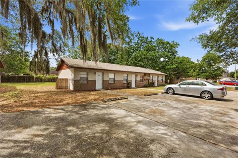 Photo of 3020 Allred Drive, Auburndale, FL 33823 (MLS # A4692003)