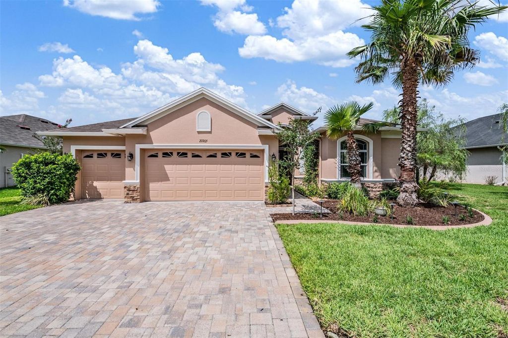 Photo of 27205 Hawks Nest Circle, Wesley Chapel, FL 33544 (MLS # TB8512012)