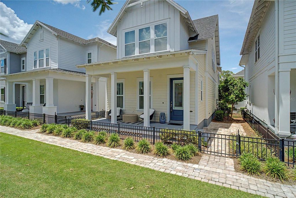 Photo of 914 Trowman Alley, Winter Garden, FL 34787 (MLS # O6410871)