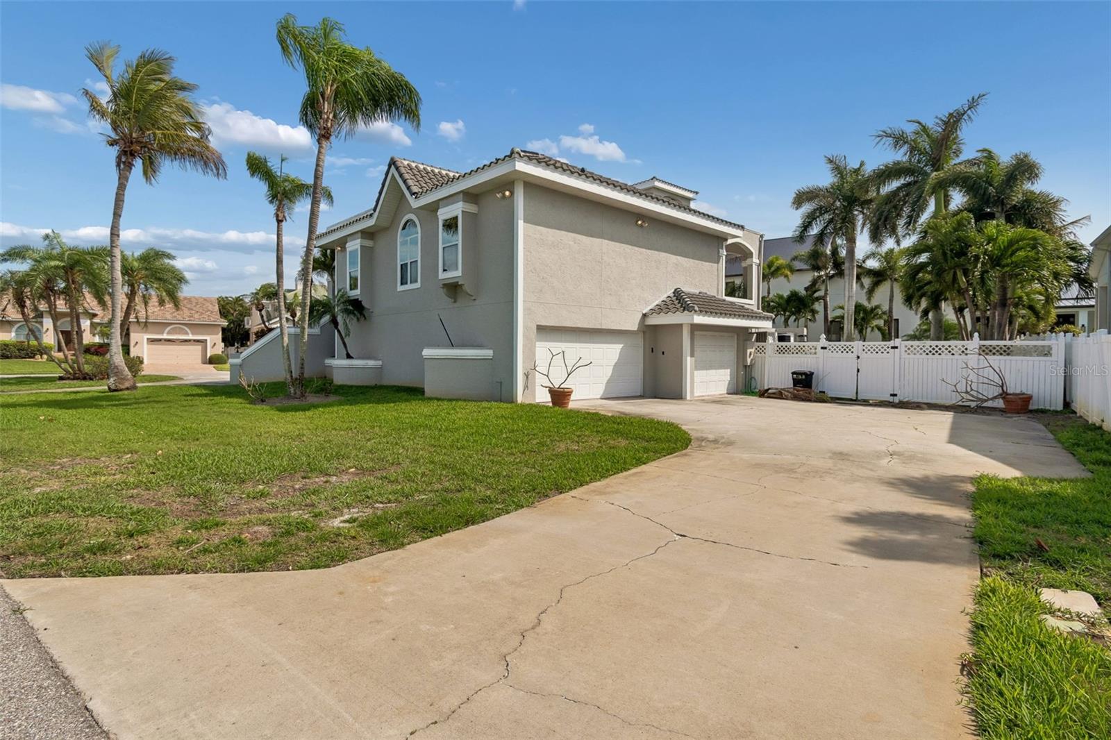 TIERRA VERDE UNIT 1 4TH REP - Residential