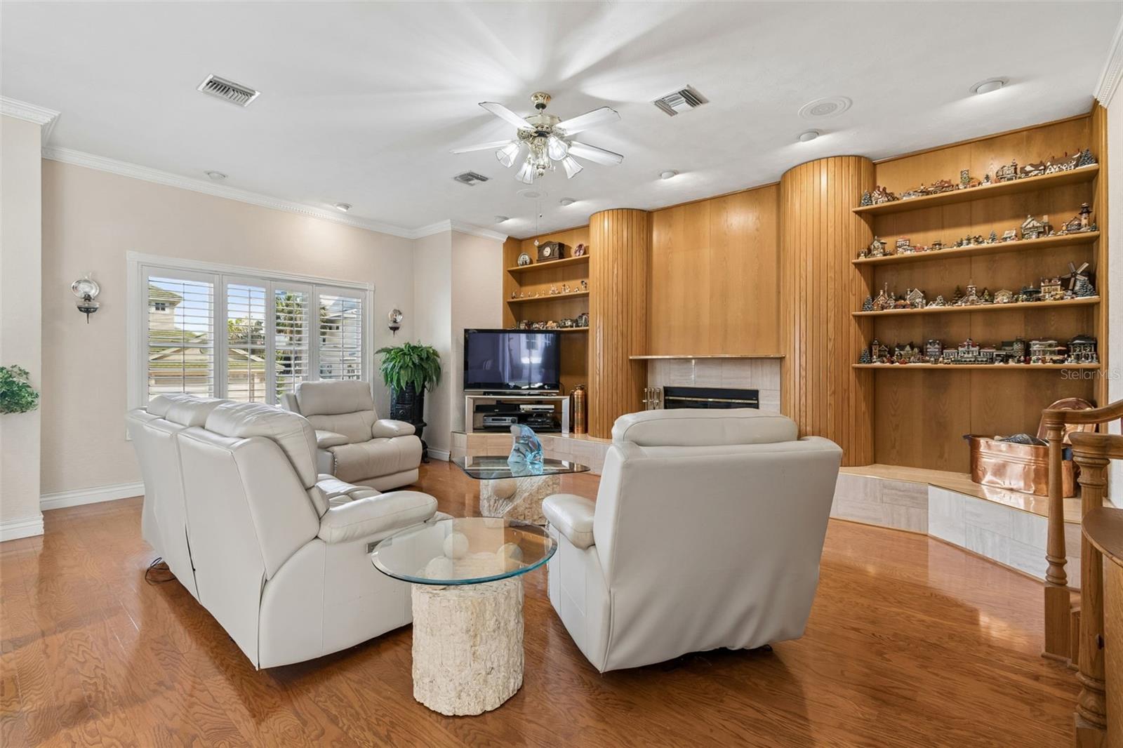 TIERRA VERDE UNIT 1 4TH REP - Residential