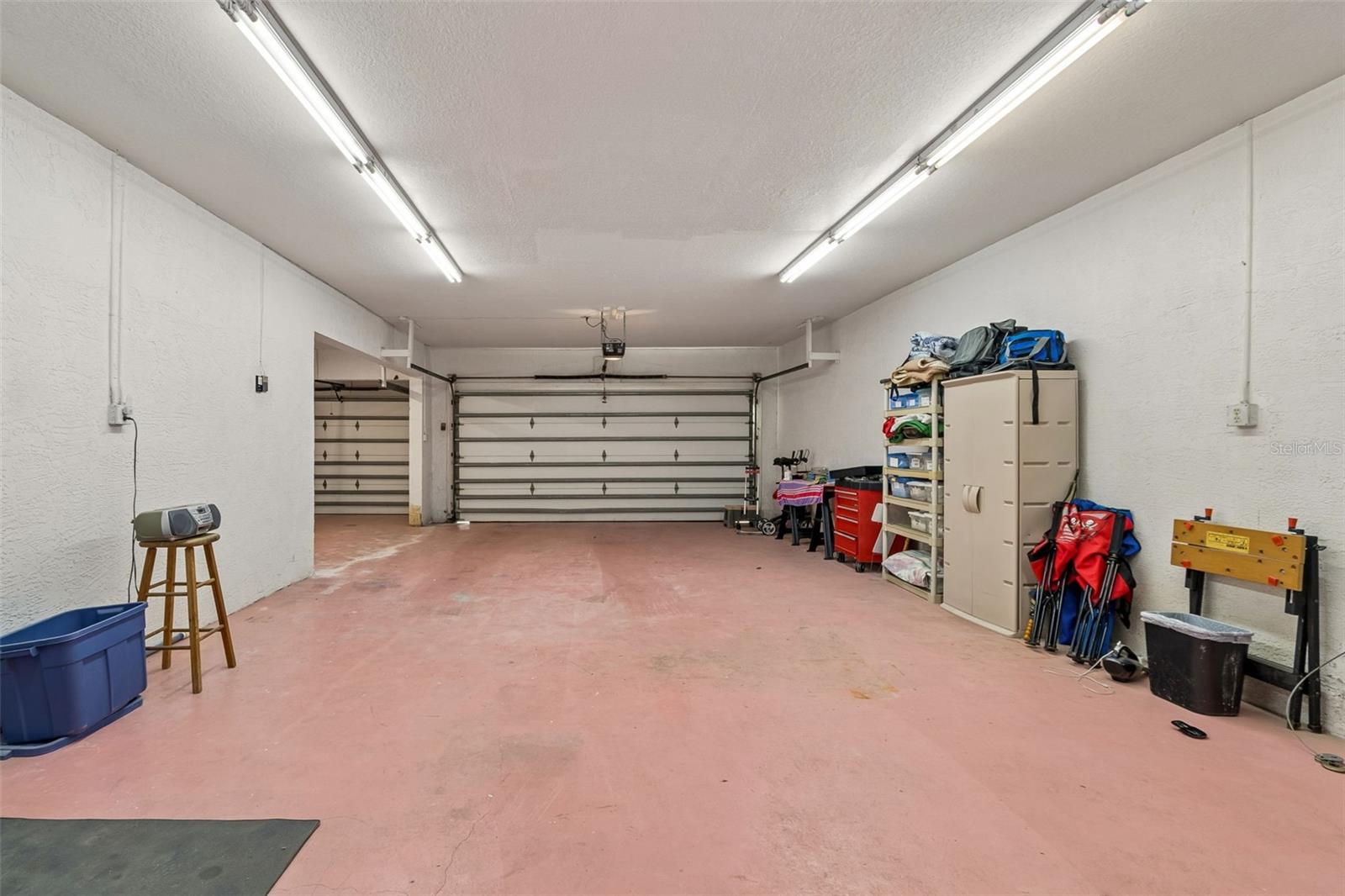 TIERRA VERDE UNIT 1 4TH REP - Residential