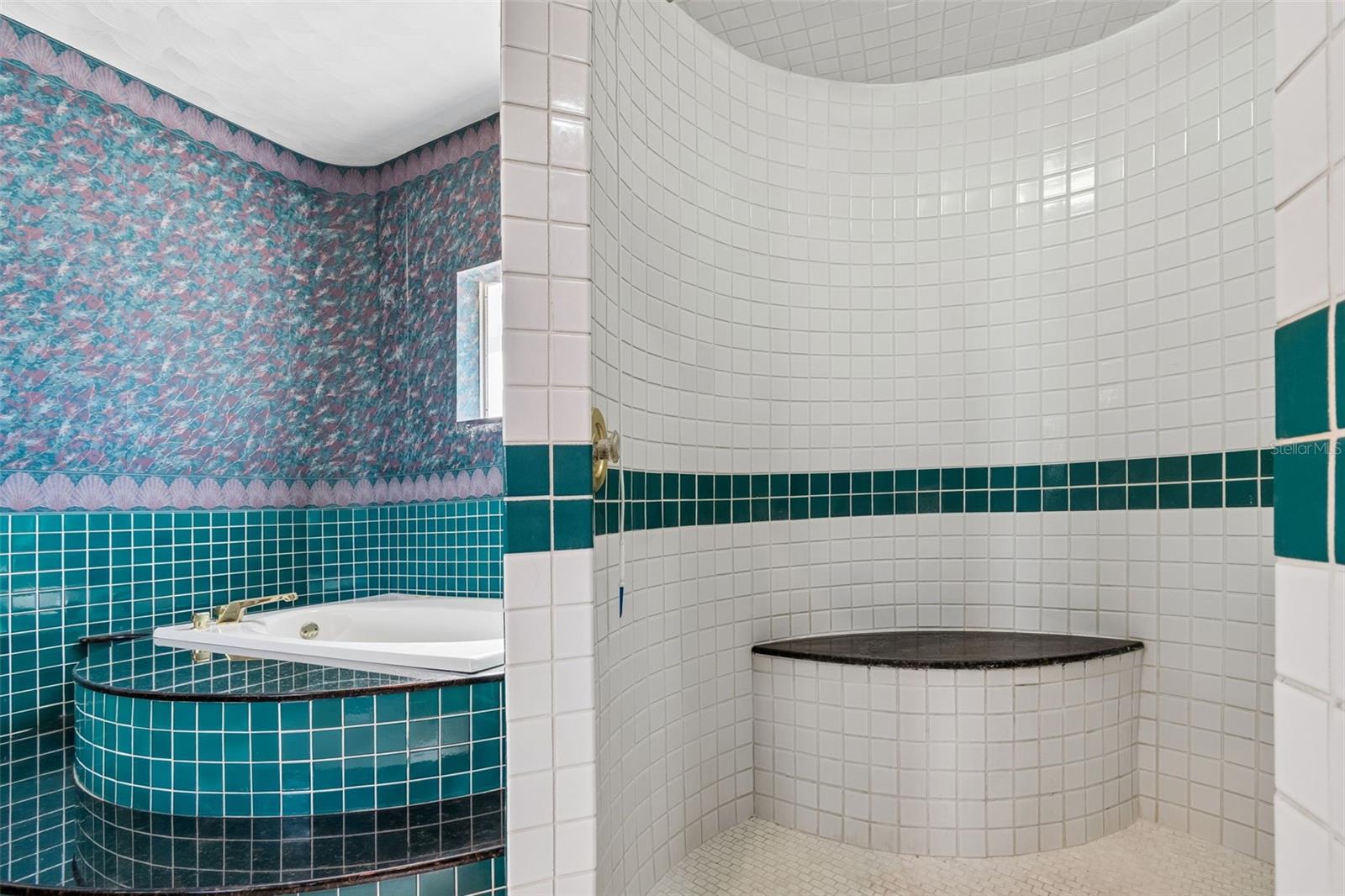 TIERRA VERDE UNIT 1 4TH REP - Residential