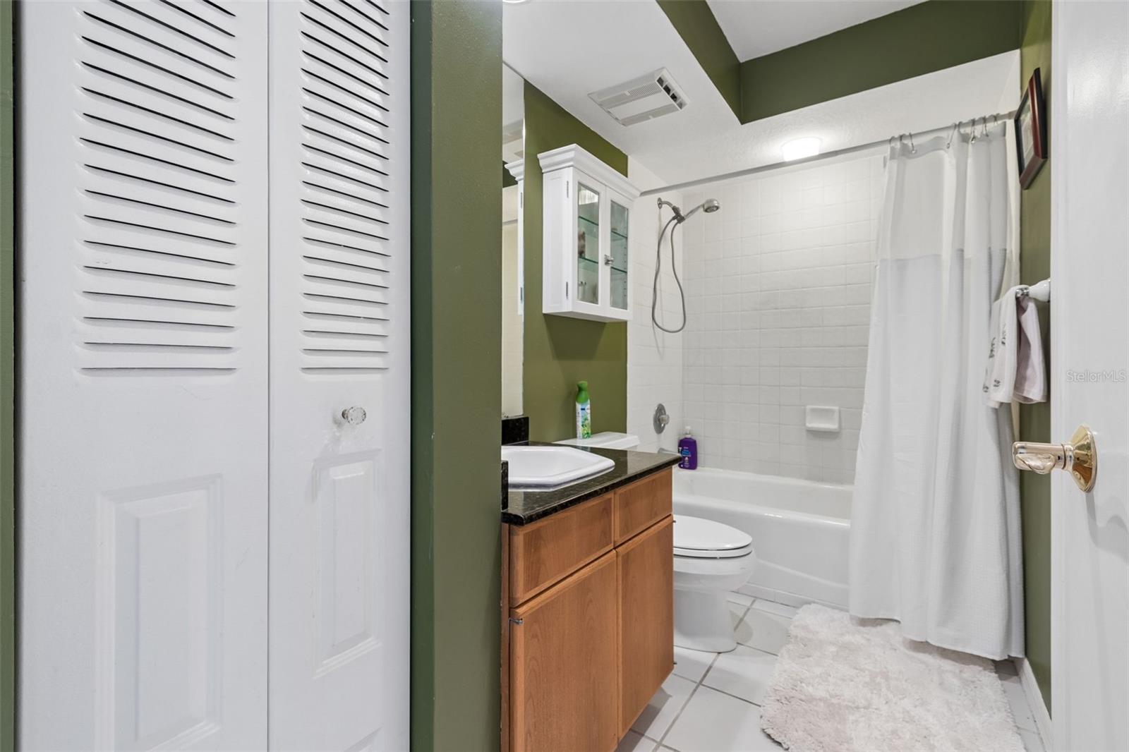 TIERRA VERDE UNIT 1 4TH REP - Residential