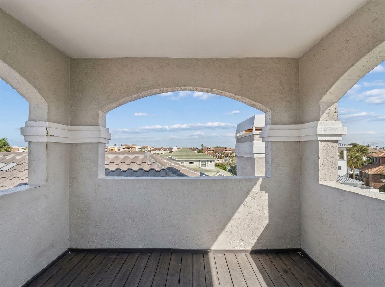 TIERRA VERDE UNIT 1 4TH REP - Residential