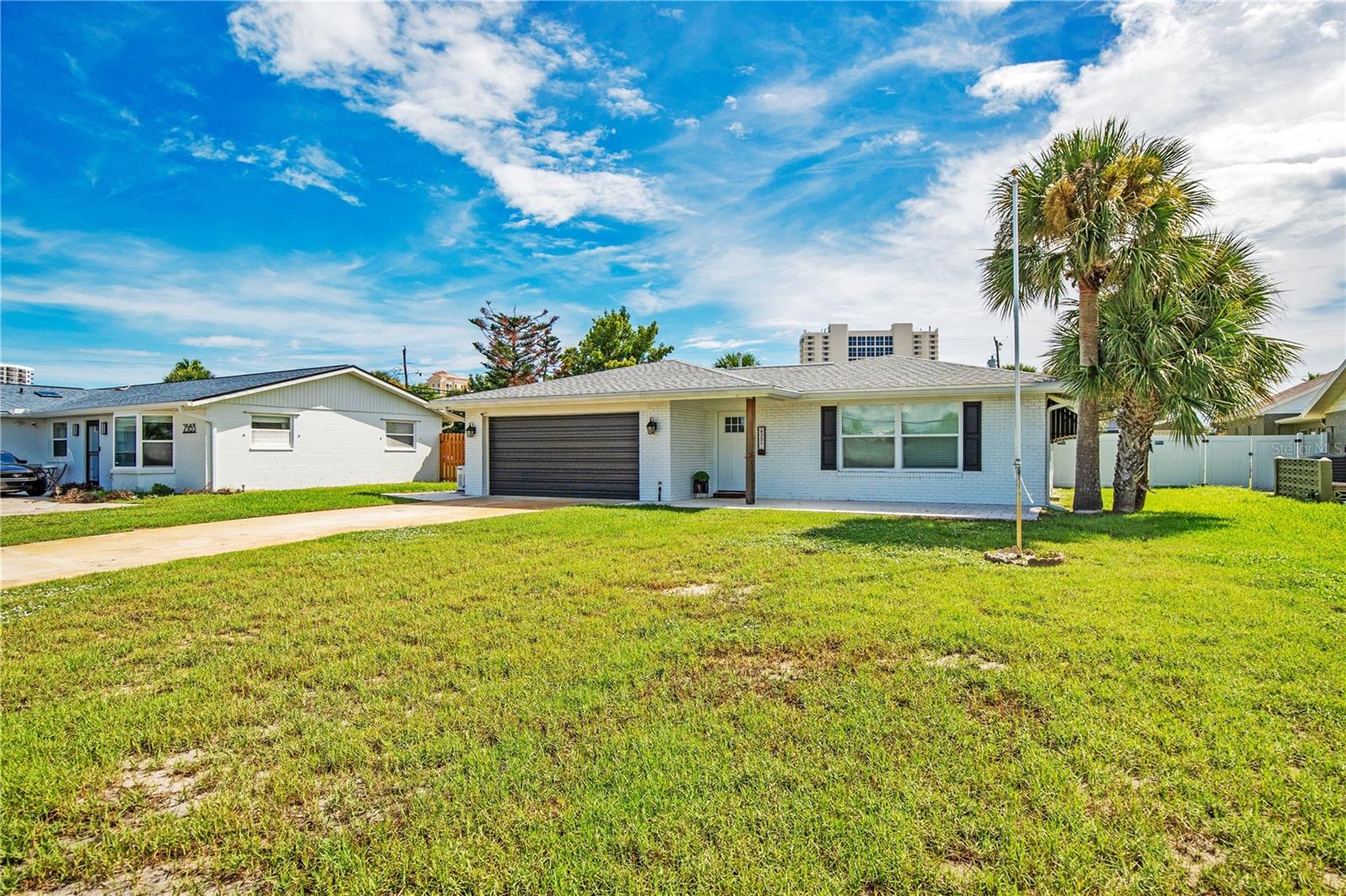 2565 S PENINSULA DRIVE