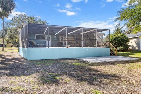 A home in HOMOSASSA