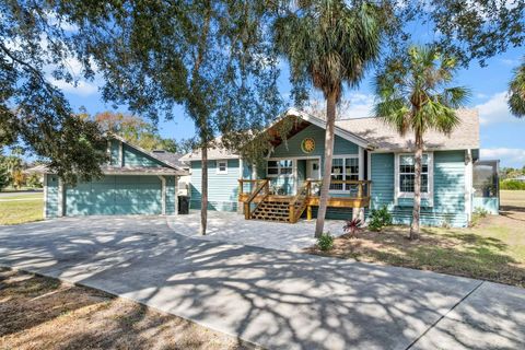 A home in HOMOSASSA