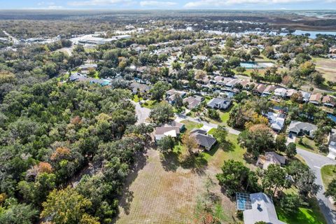 A home in HOMOSASSA