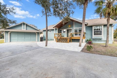 A home in HOMOSASSA