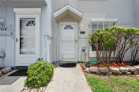 Photo of 6721 121st Avenue #D, Largo, FL 33773 (MLS # TB8529408)