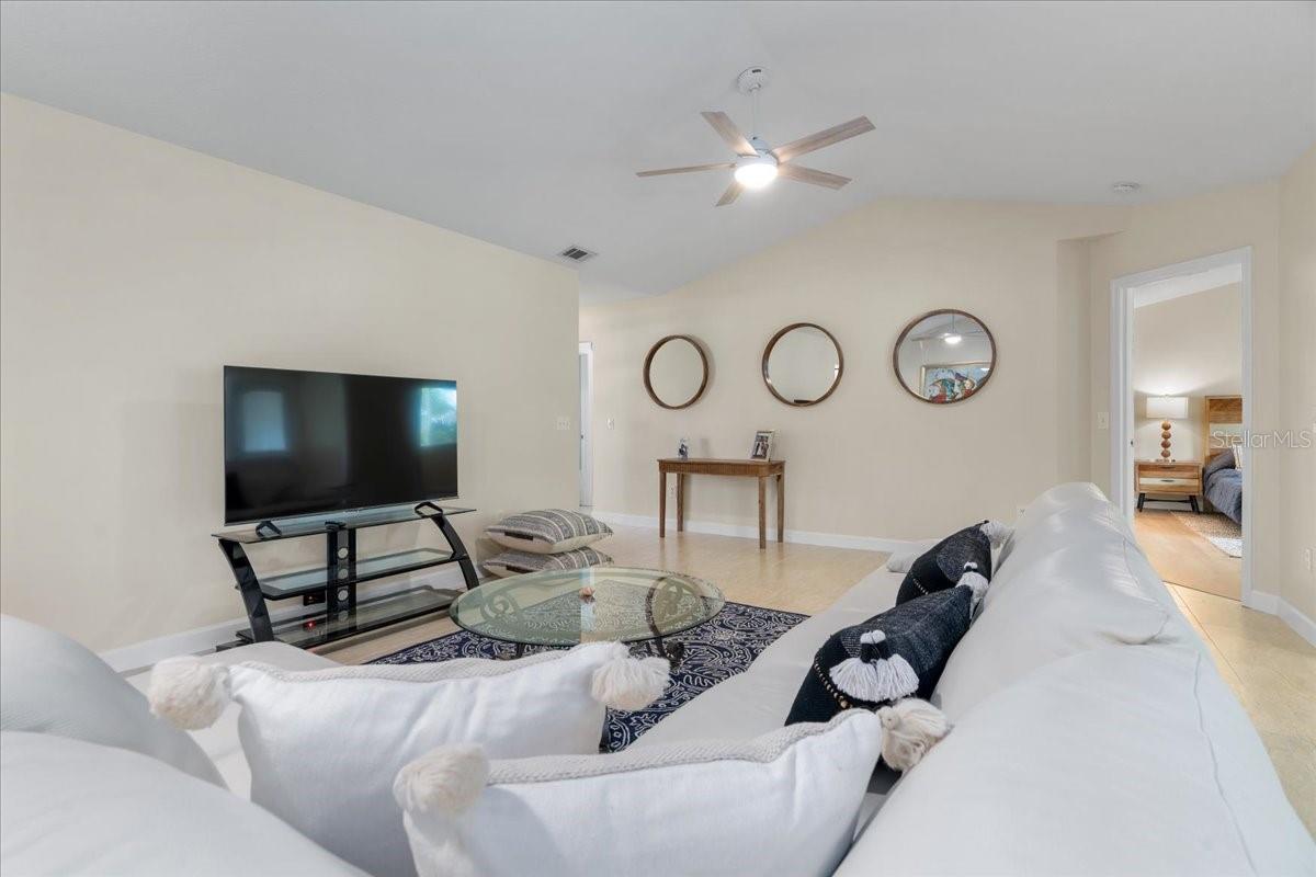 MARION LNDG 02 - Residential