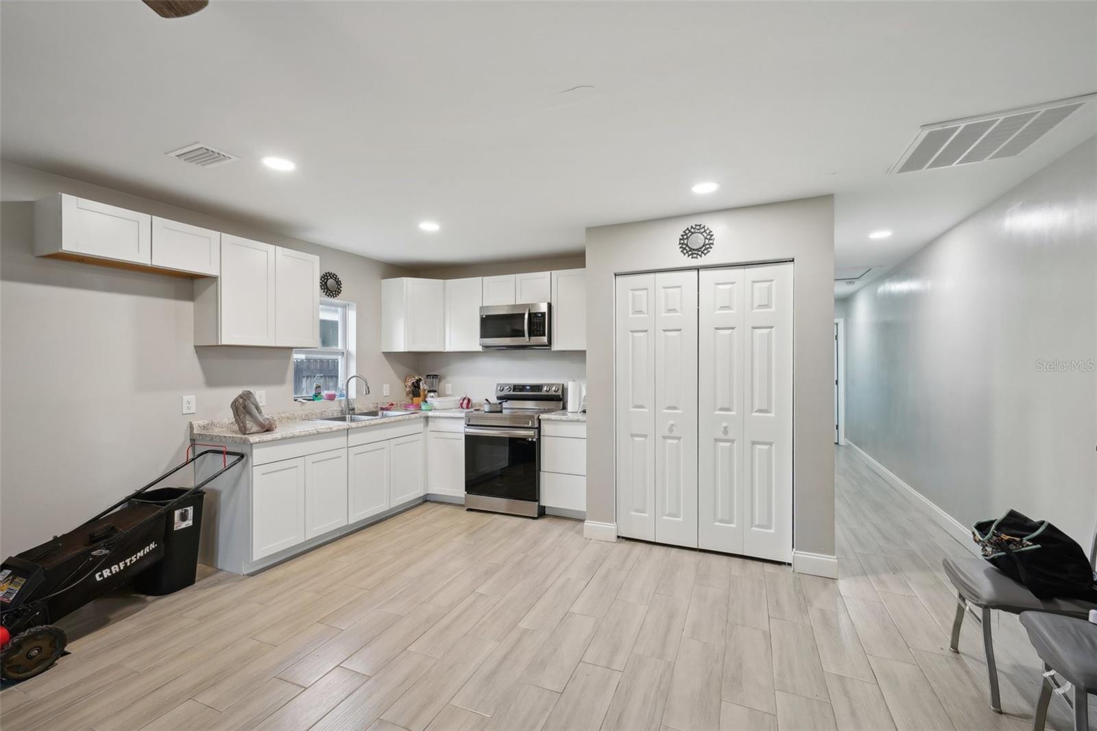 INWOOD - Residential Income