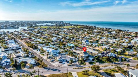 Search Sarasota & Manatee County Homes 23 634 KEY ROYALE DRIVE HOLMES BEACH FL 34217